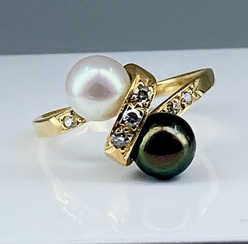 Bague Bague en or jaune 18 carats, perle de Tahiti, perle de culture blanche et diamants 58 Facettes AB264