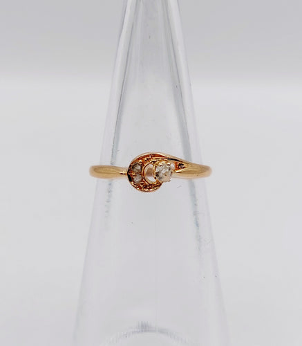 Bague 45 Petite bague antique or rose croissant de lune et diamants taille rose 58 Facettes A06297