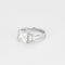 Bague 54 Bague solitaire en or blanc sertie d'un diamant taille princesse de 3,02 carats 58 Facettes