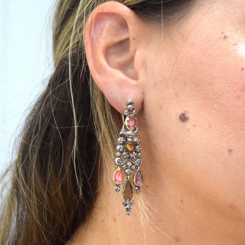 Boucles d'oreilles Boucles d'oreilles catalanes anciennes en or jaune et argent avec grenats naturels 58 Facettes
