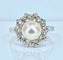 Bague 49 Bague en or et platine, perle et diamants 58 Facettes AB456