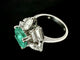 Ring 56 Ring i hvitt gull med en smaragd på 2,20 karat og 2,20 karat diamanter 58 Facettes