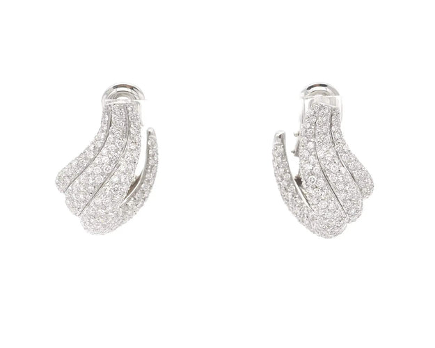 Boucles d'oreilles Boucles d'oreilles en or blanc 5 carats serties de diamants 58 Facettes 13959