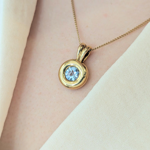 Pendentif Pendentif en or jaune et Topaze 58 Facettes 29053