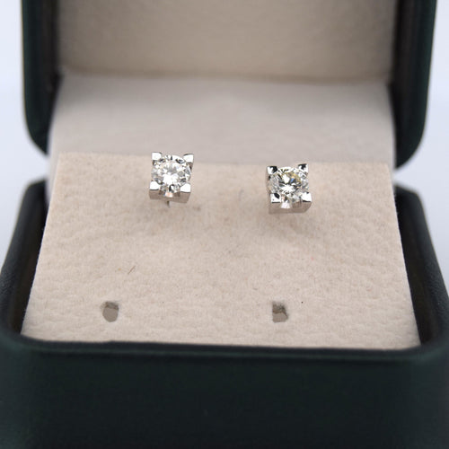 Boucles d'oreilles Boucles d'oreilles en or blanc avec diamants 58 Facettes