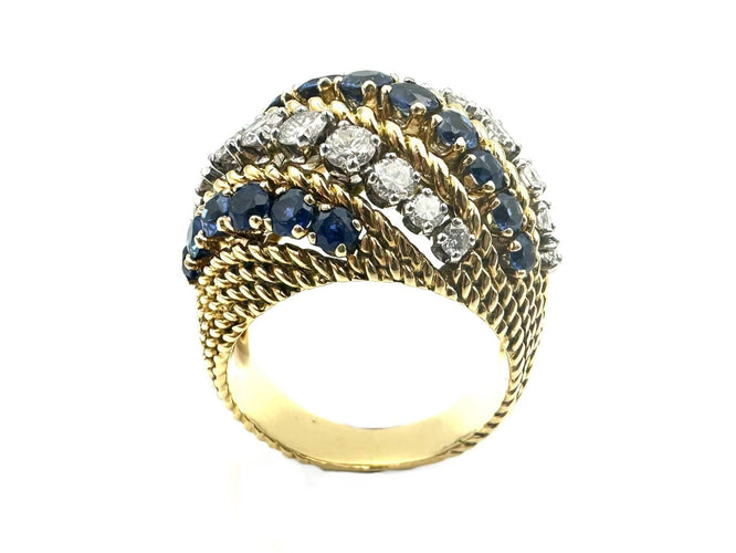 PIAGET. Vintage ring in 18K yellow gold, sapphires and diamonds 