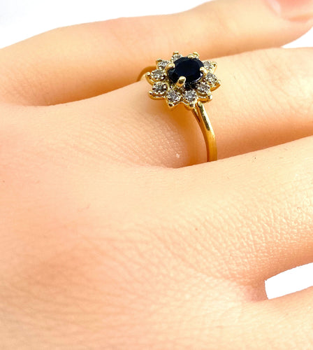 Bague 54 Bague marguerite en or jaune 18 carats, saphir et diamants 58 Facettes AB529