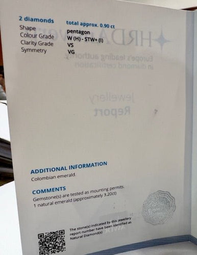 Bague Bague en or blanc, émeraude et diamants du XXe siècle avec certificat de laboratoire 58 Facettes Q63B