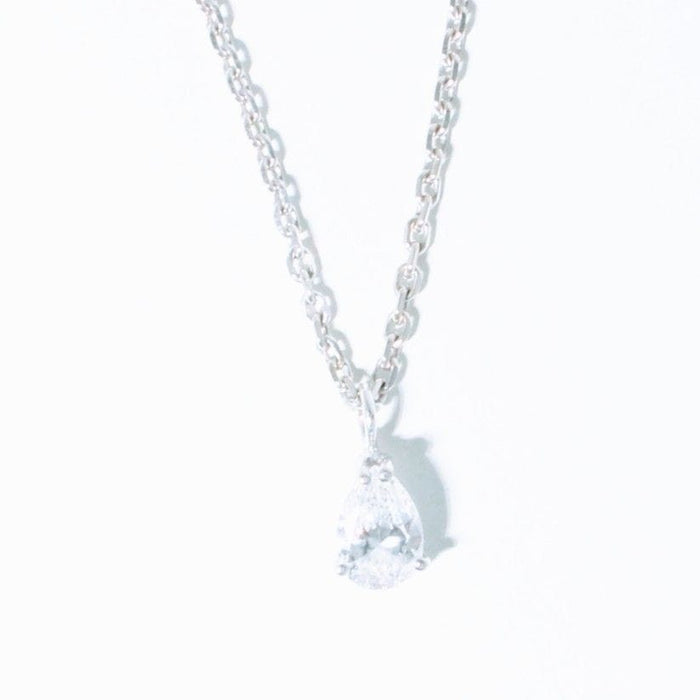 Collier Collier solitaire or blanc et diamant poire 0.60 ct 58 Facettes 240 570