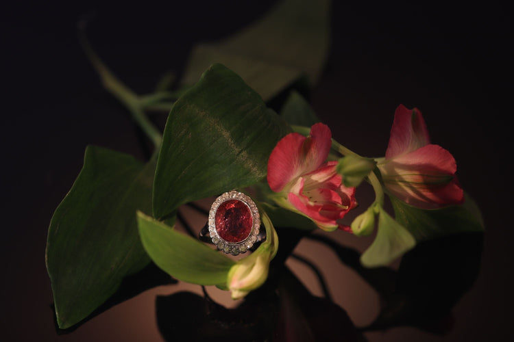 Bague 61 L'amour ardent incarné dans une bague de fiançailles vintage en rubellite 58 Facettes 21081-0285