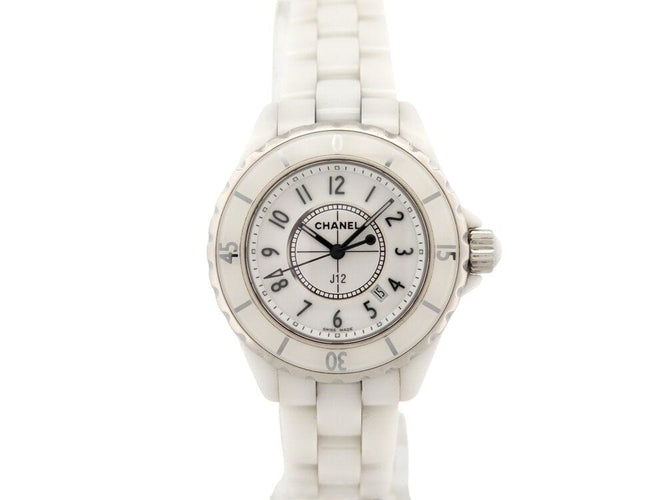 Montre montre CHANEL j12 h0968 33 mm date en ceramique blanc quartz ceramic 58 Facettes 267272