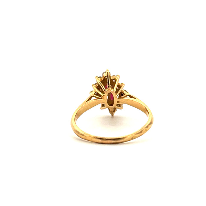 Pompadour ring geelgoud robijn en diamanten