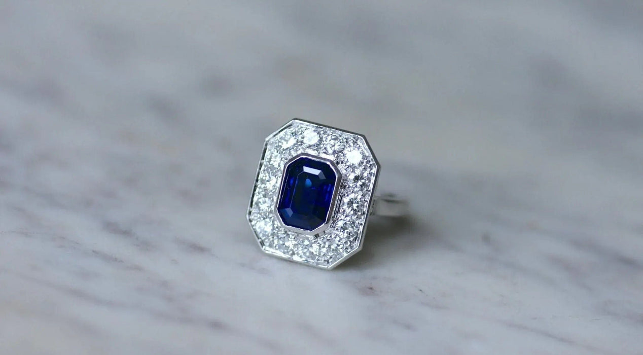 Anello esagonale platino diamanti zaffiro