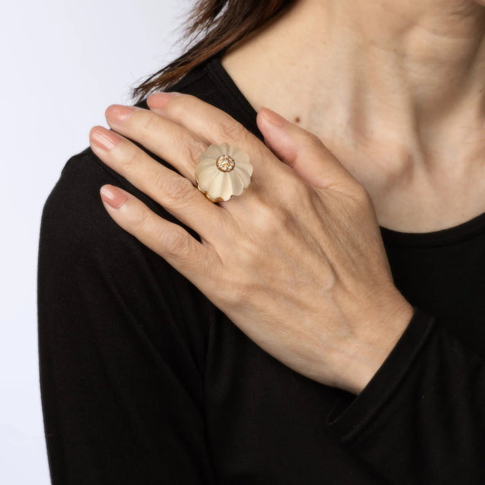 Vintage-Ring mit geriffeltem Bergkristall-Diamant aus Gelbgold