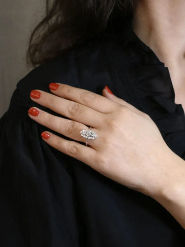 Bague Bague marquise or blanc diamants 58 Facettes J523