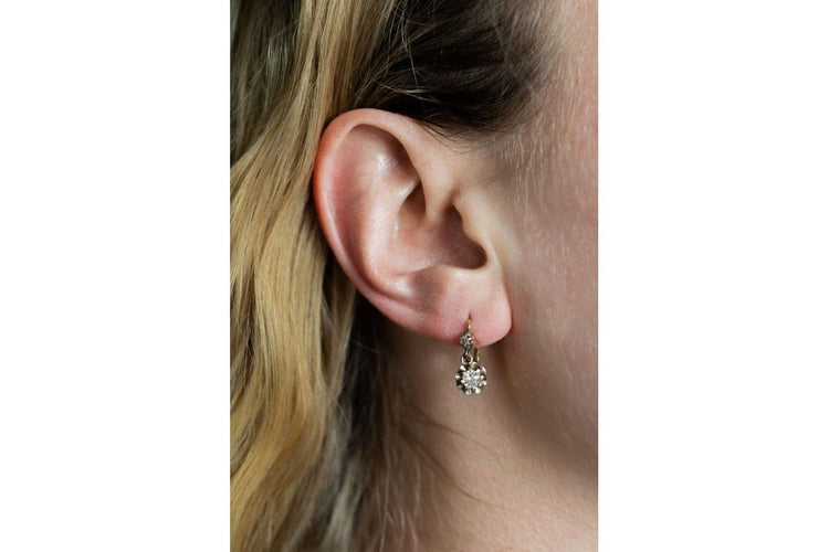 Boucles d'oreilles Boucles d'oreilles anciennes en or français avec diamants taille ancienne 0,68ct - années 1930. 58 Facettes 9579