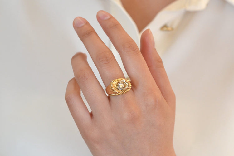 Bague 54 Bague vintage diamant en or 18k 58 Facettes 26548