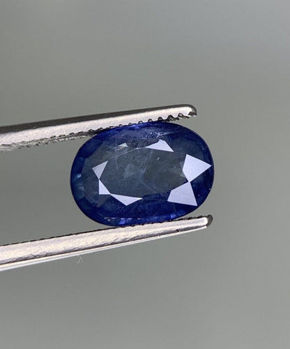 Gemstone Saphir bleu chauffé non traité 2.22cts 58 Facettes 515