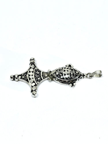Pendentif Croix du Sud en argent 58 Facettes