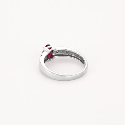 Bague 56,5 Bague or blanc, rubis et diamants 58 Facettes B250459