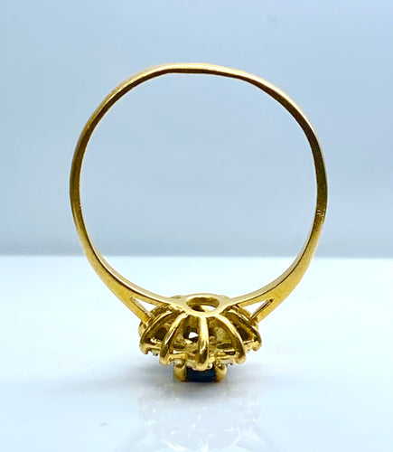 Bague 54 Bague marguerite en or jaune 18 carats, saphir et diamants 58 Facettes AB529