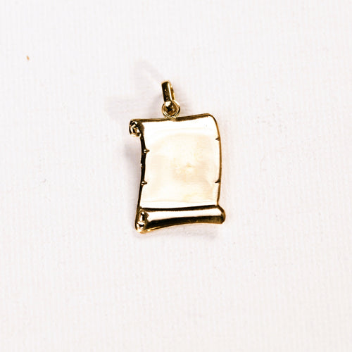 Pendentif Médaille d'amour "Etoile d'amour" parchemin en or jaune 58 Facettes LMB-272