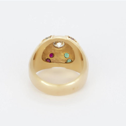 Bague 57 Bague dôme en or jaune, diamant, émeraudes, rubis et saphirs 58 Facettes B250518