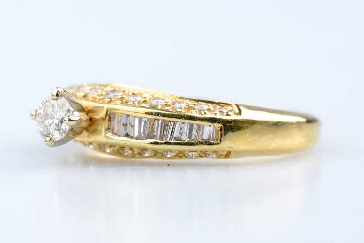 Bague 53 Bague en or jaune entièrement sertie de diamants 58 Facettes BG31300214-107