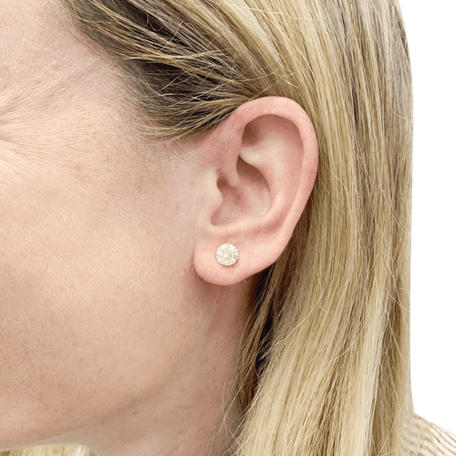 Boucles d'oreilles Puces d'oreille diamant, or jaune. 58 Facettes 34523