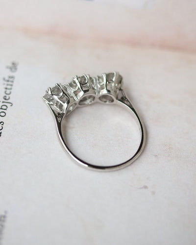Bague 54 Bague Trilogie Diamants, Or et Platine 58 Facettes A11657