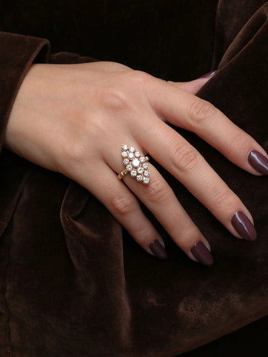 Bague Bague marquise vintage or jaune diamants 58 Facettes J368