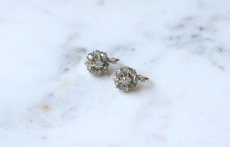 Boucles d'oreilles Boucles d'Oreilles Marguerite Diamants 3.00 Cts 58 Facettes
