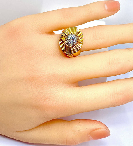 Bague 50 Bague en or jaune, diamant, vers 1940/1960 58 Facettes AB466