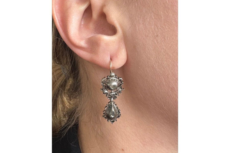 Antique jewelry set: bracelet, earrings and brooch pendant 58 Facettes 10795A