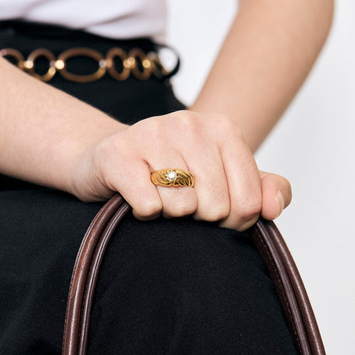 Bague 57,5 Bague jonc or jaune et diamant 58 Facettes ROM1184