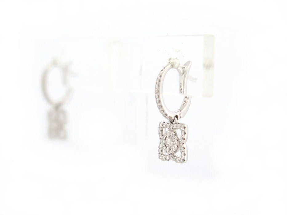 Boucles d'oreilles boucles d'oreilles DE BEERS dormeuses enchanted lotus or diamants 58 Facettes 263055