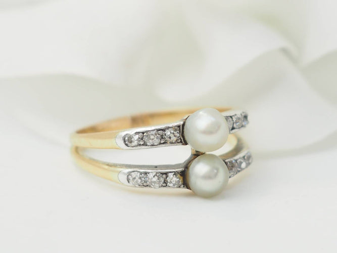 Bague 56 Bague ancienne en or jaune, perles de culture et diamants 58 Facettes 33416