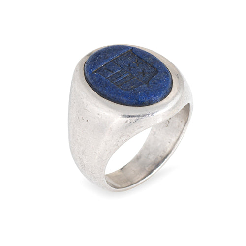 Bague Bague chevalière vintage Tiffany & Co. en lapis-lazuli et platine, taille 6, style milieu du siècle. 58 Facettes G14212