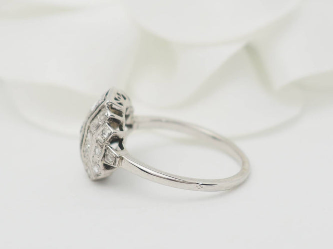 Bague 51 Bague Art Déco en or blanc, platine et diamants 58 Facettes 33255