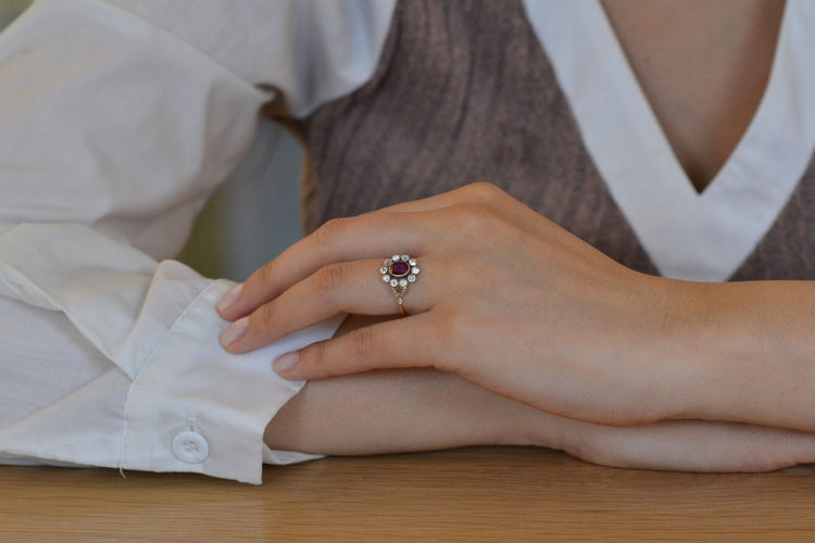 Bague 52.5 Bague ancienne rubis et diamants 58 Facettes 27583