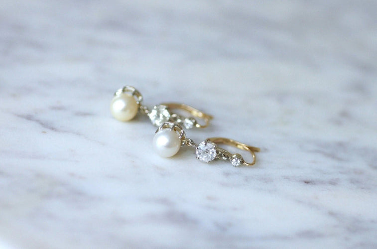 Boucles d'oreilles Dormeuses Art Deco or, perles, et diamants 58 Facettes