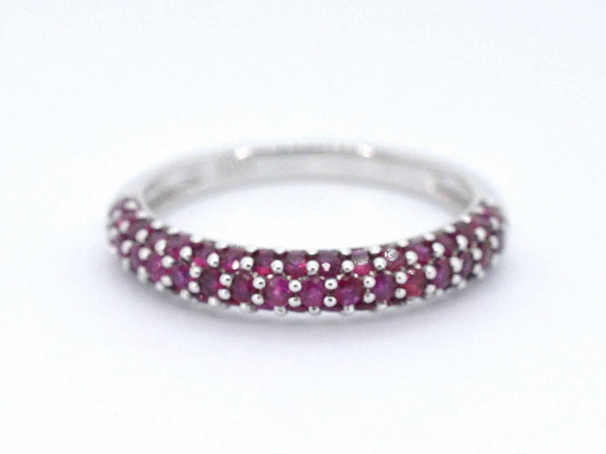 Bague 48 Bague en or blanc avec rubis 58 Facettes 2257