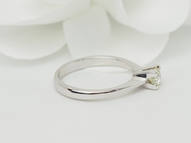 Bague 54 Bague solitaire en or blanc et diamant 0.41 ct 58 Facettes 31200