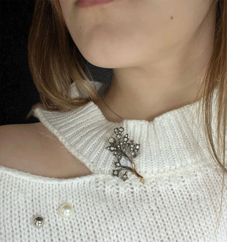 Broche Broche florale en diamant. Italie, vers 1920 58 Facettes