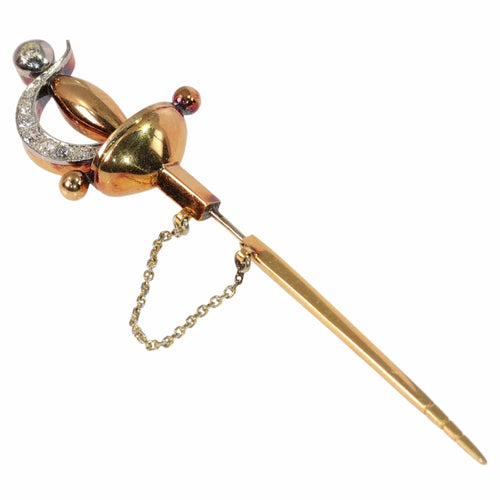 Broche Une broche épée vintage ornée de diamants 58 Facettes 24246-0390