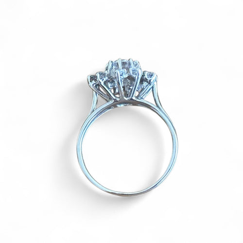 Bague 51 Bague marguerite en or blanc diamant 0.50ct 58 Facettes 372