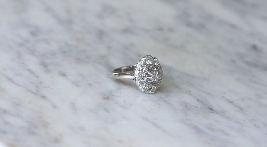 Bague Bague Art Déco Marguerite Ovale Diamants 58 Facettes