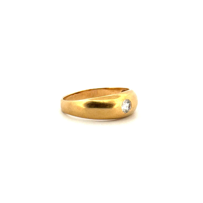 Solitaire yellow gold and diamond bangle