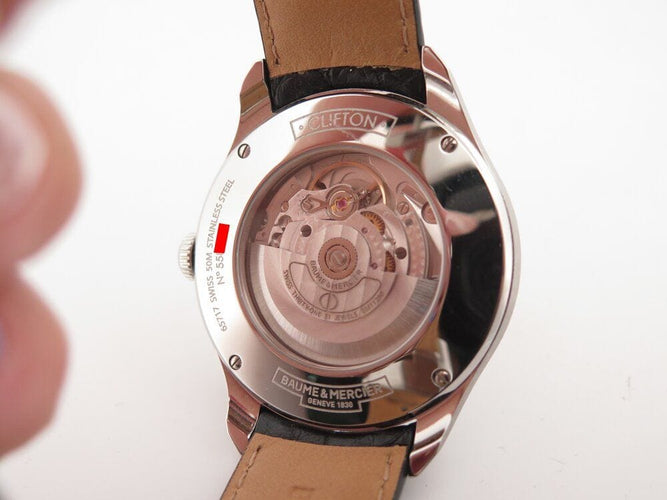 Montre montre BAUME ET MERCIER clifton 39 mm automatique 58 Facettes 261185