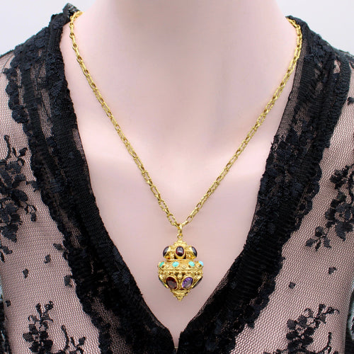 Pendentif breloque lanterne extra large de style néo-étrusque en or avec bijoux incrustés 58 Facettes